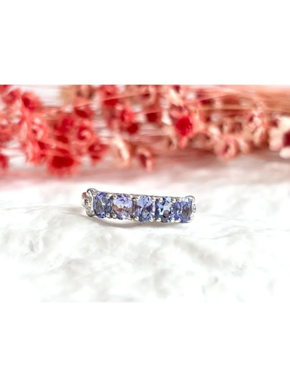 Tanzanite Gemstone Oval Cut Row Set Sterling Silver 925 Vintage Ring - sz 8